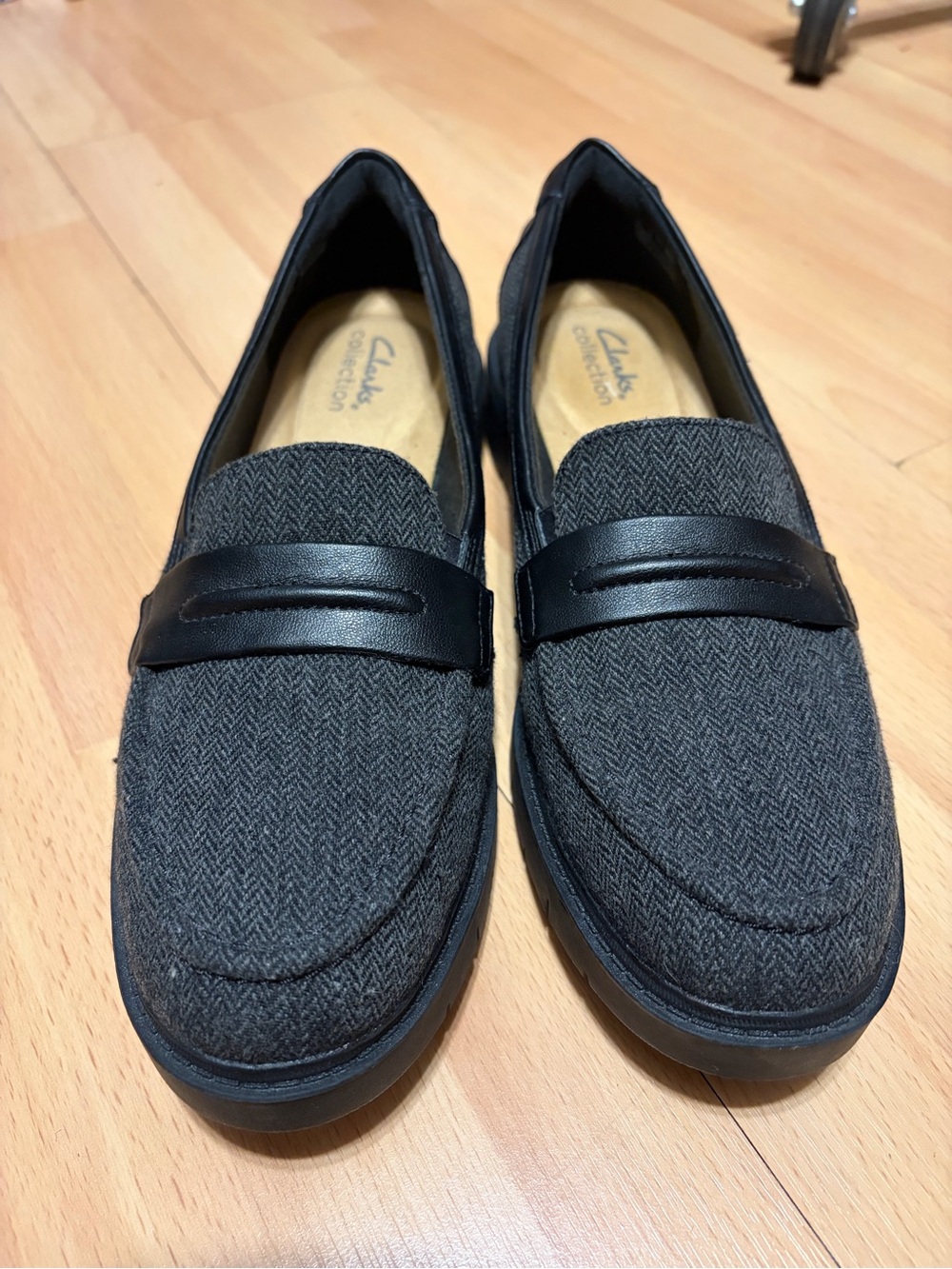 Clarks Men’s Black and Gray Herringbone Penny Loafers